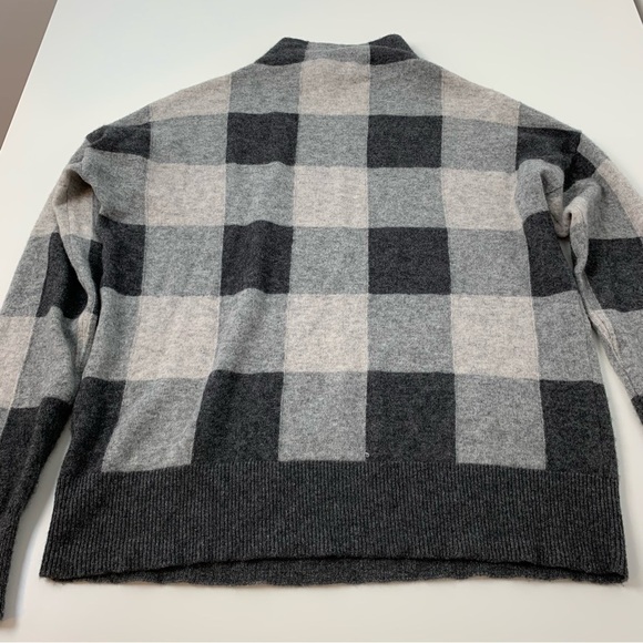Nicole Miller Cashmere Sweater Gray Checkered Squares Sz Medium Mock Neck Soft - Picture 10 of 10